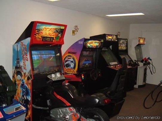 Sky Lodge Inn & Suites - Delavan Servizi foto