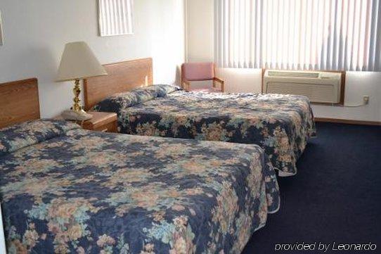 Sky Lodge Inn & Suites - Delavan Camera foto