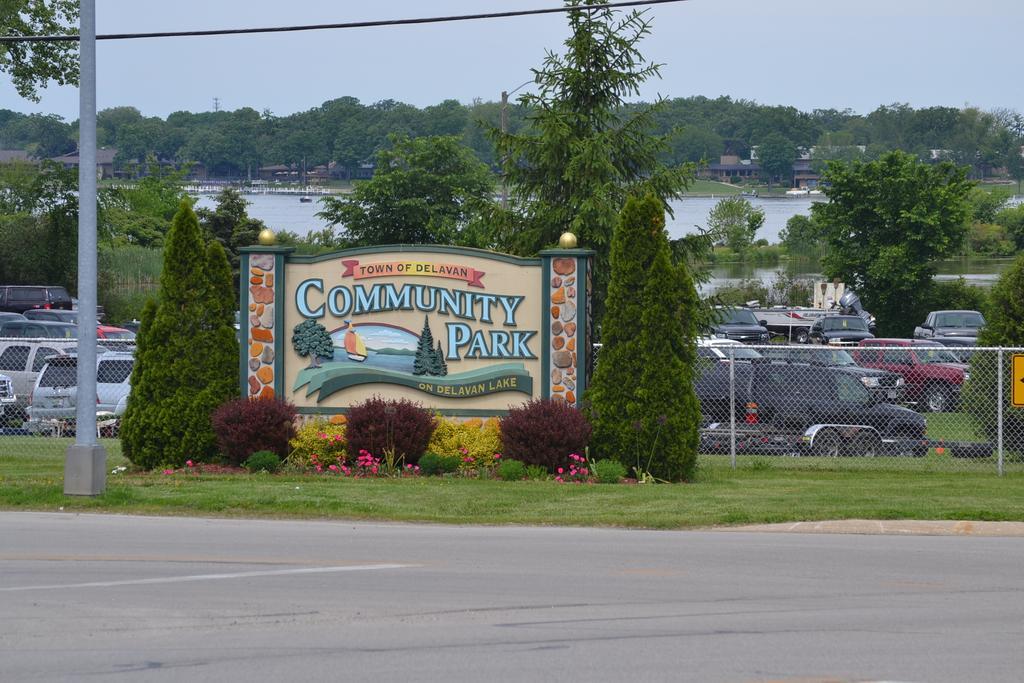Sky Lodge Inn & Suites - Delavan Esterno foto